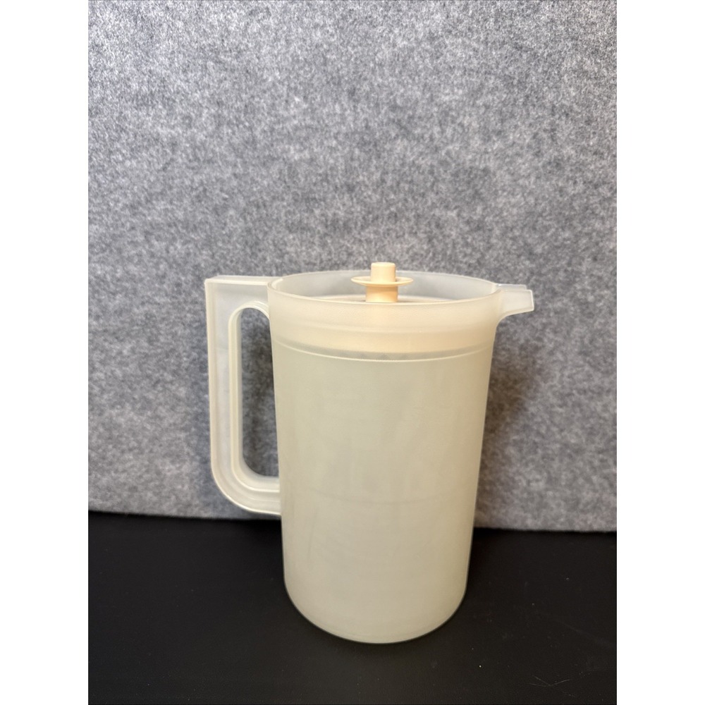 Tupperware Pitcher Sheer With Pink Lid Vintage